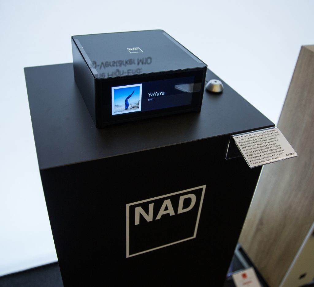 NAD M10